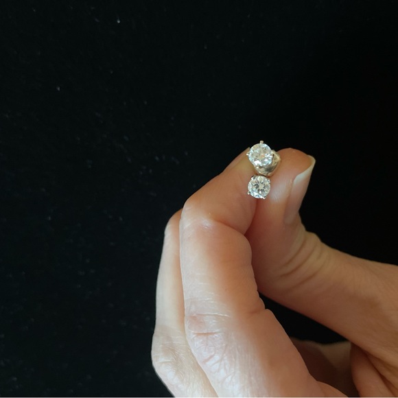 Certified natural diamond stud earrings in 14K white gold, .54 cttw - Picture 4 of 6